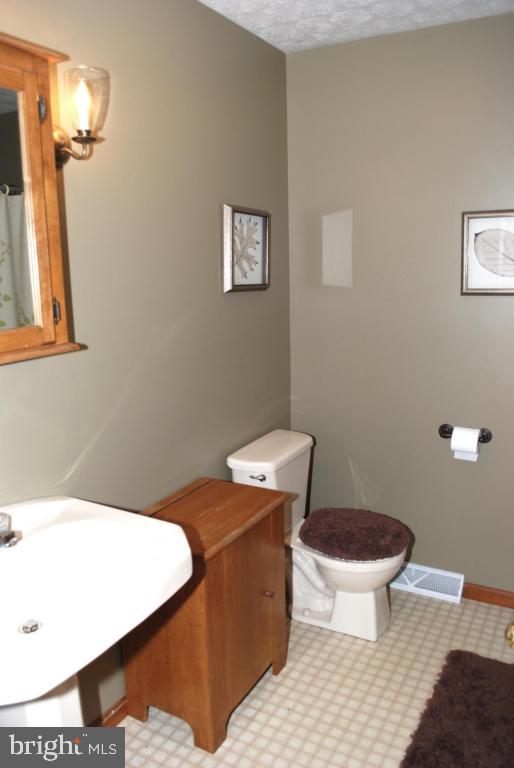 300 Burd Coleman Road Cornwall, PA 17042 - Photo 15 of 31 Gallery Image 15
