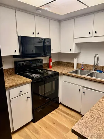 $205,000 | 151 Windtree Lane, Unit S, Winter Garden, FL 34787