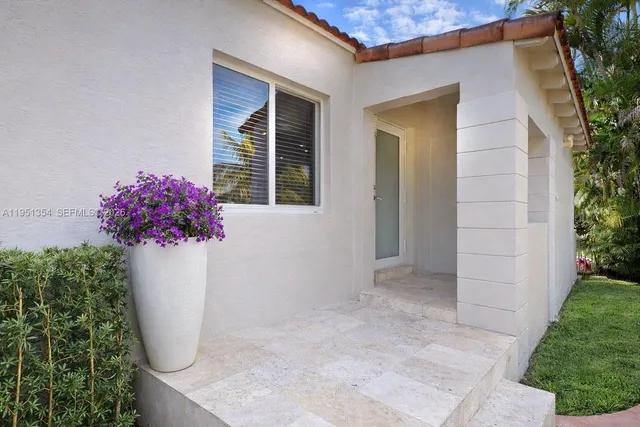 $3,700 | 3780 Southwest 1st Street, Coral Gables, FL 33134