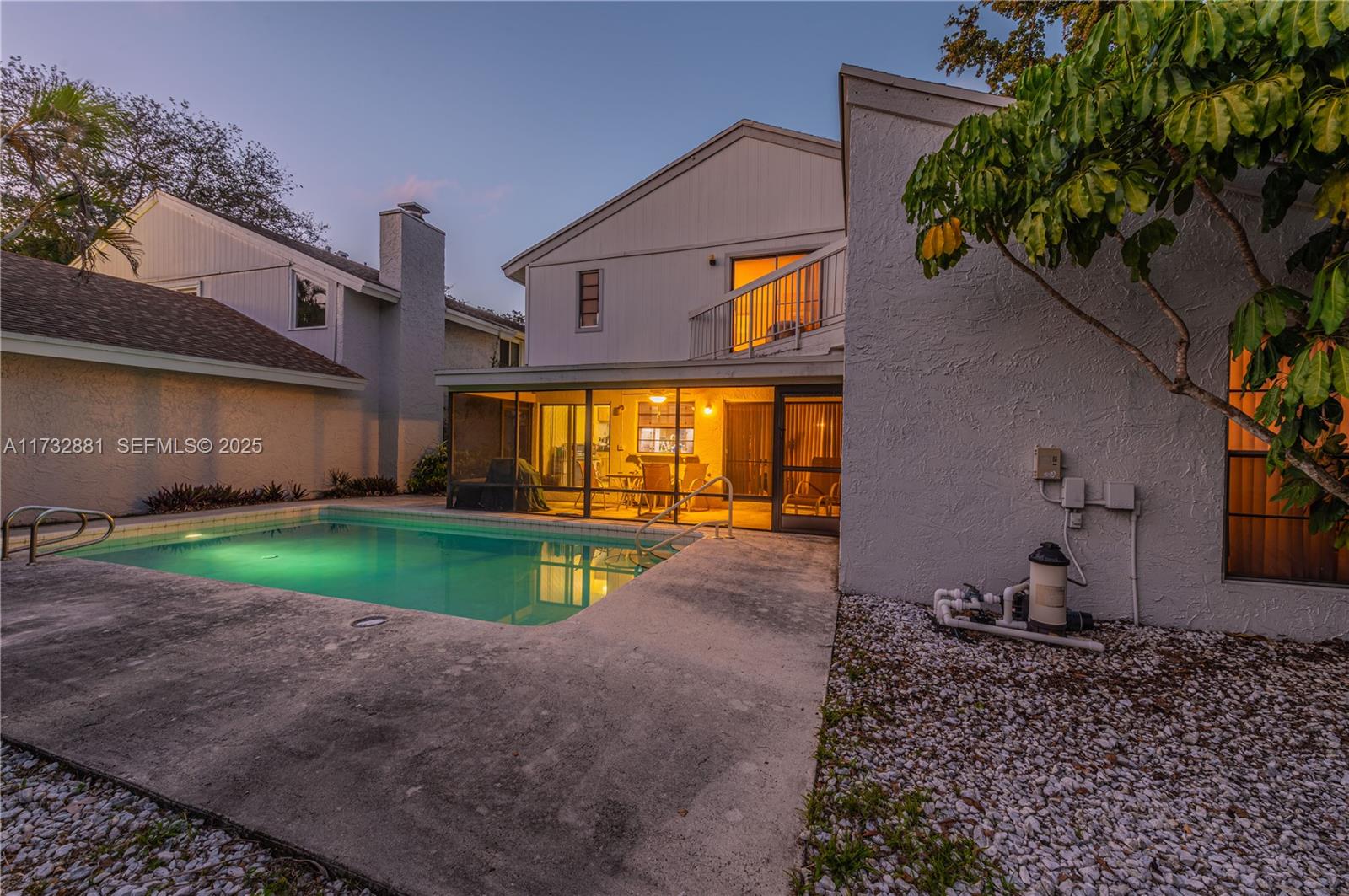 36 Eastmont Road Hollywood, FL 33021 - Photo 28 of 30 a front view of a house with garden