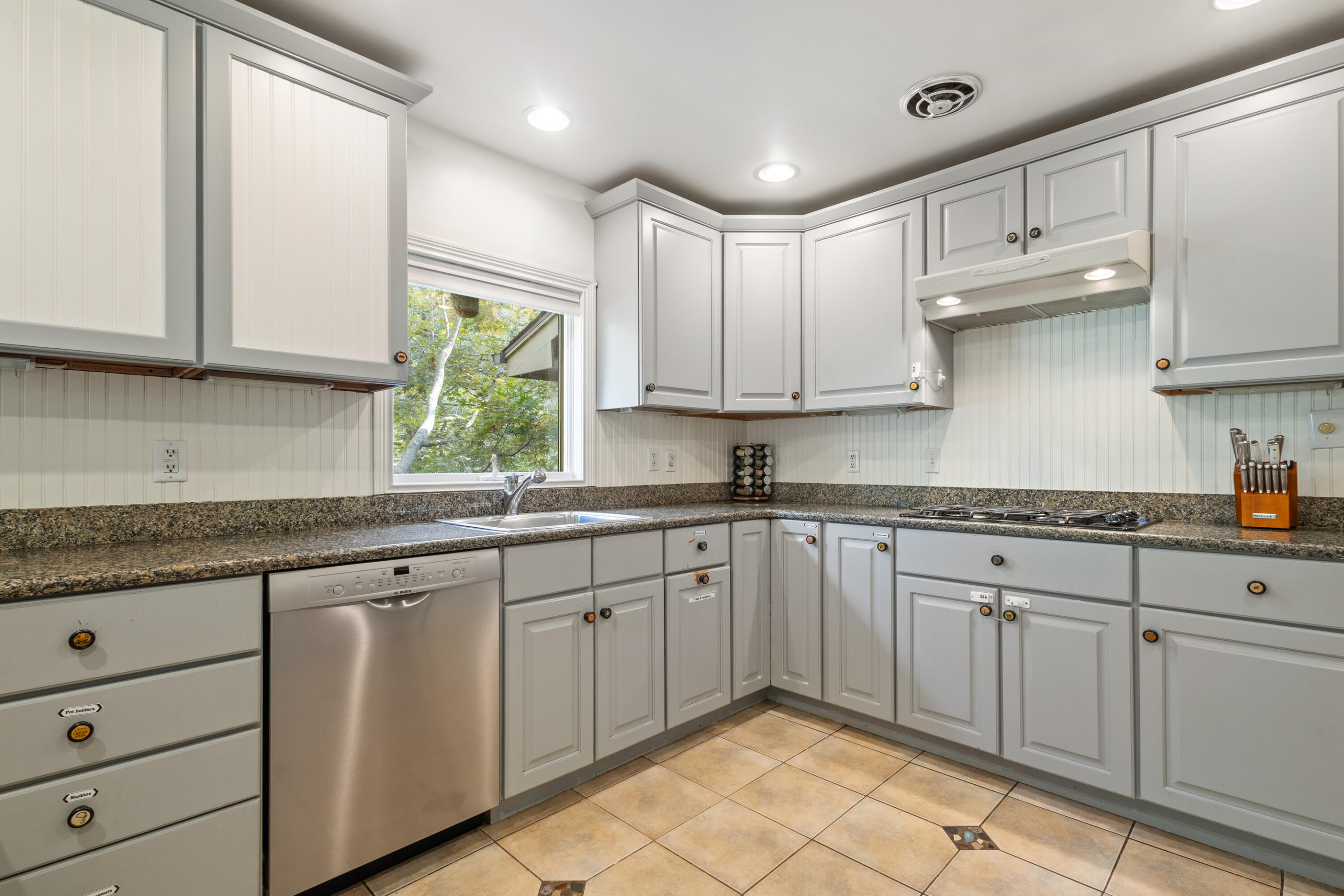 12370 Dunes Road Sawyer, MI 49125 - Photo 12 of 39 Kitchen