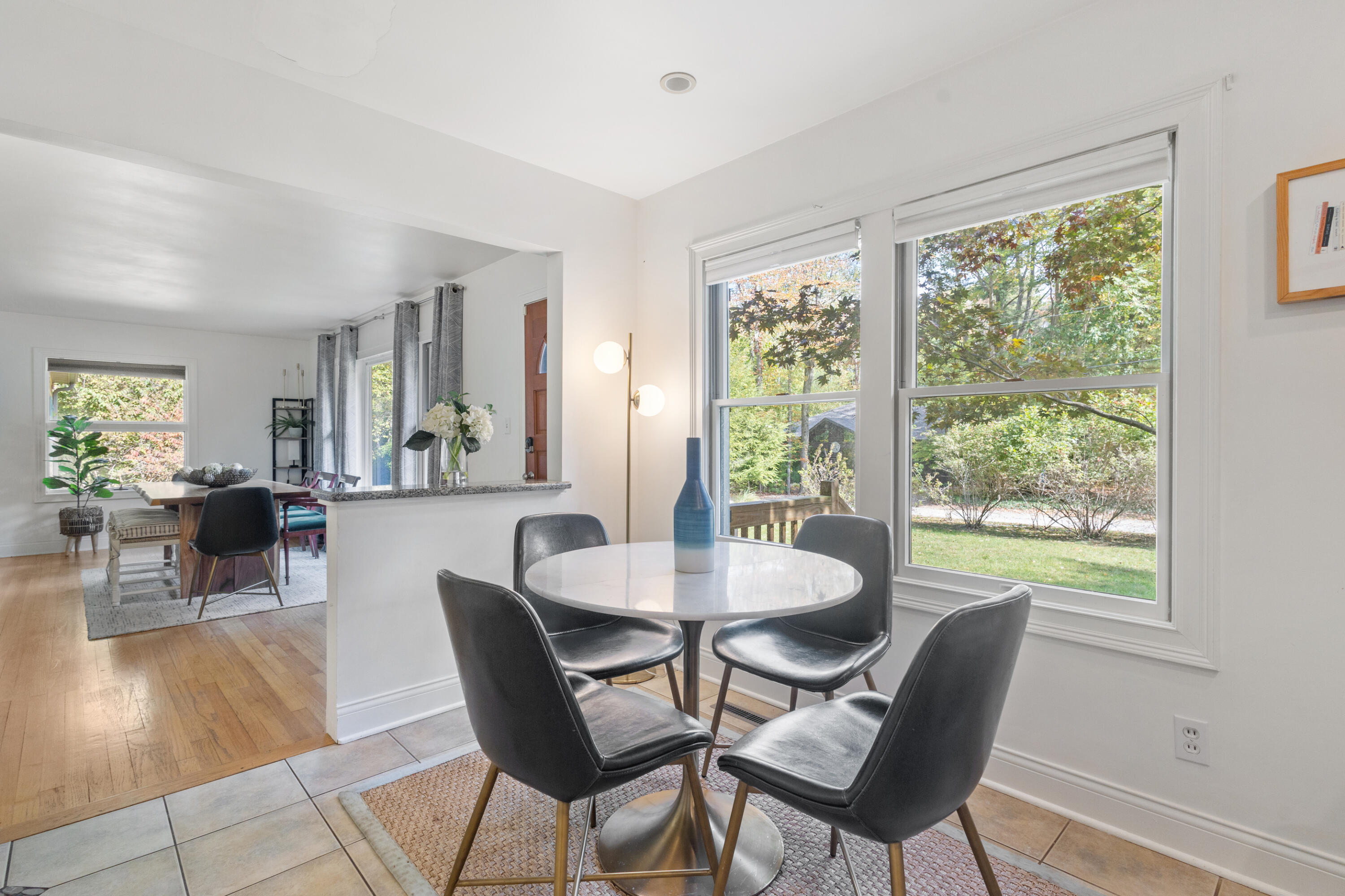 12370 Dunes Road Sawyer, MI 49125 - Photo 15 of 39 Dinette