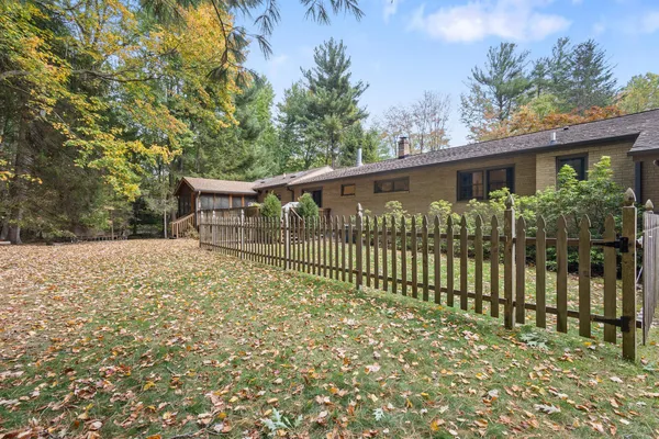 $975,000 | 12370 Dunes Road, Sawyer, MI 49125