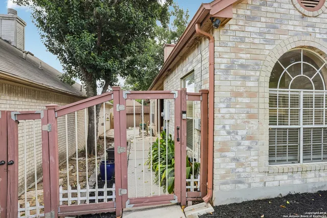 $250,000 | 5834 Spring Crossing, San Antonio, TX 78247