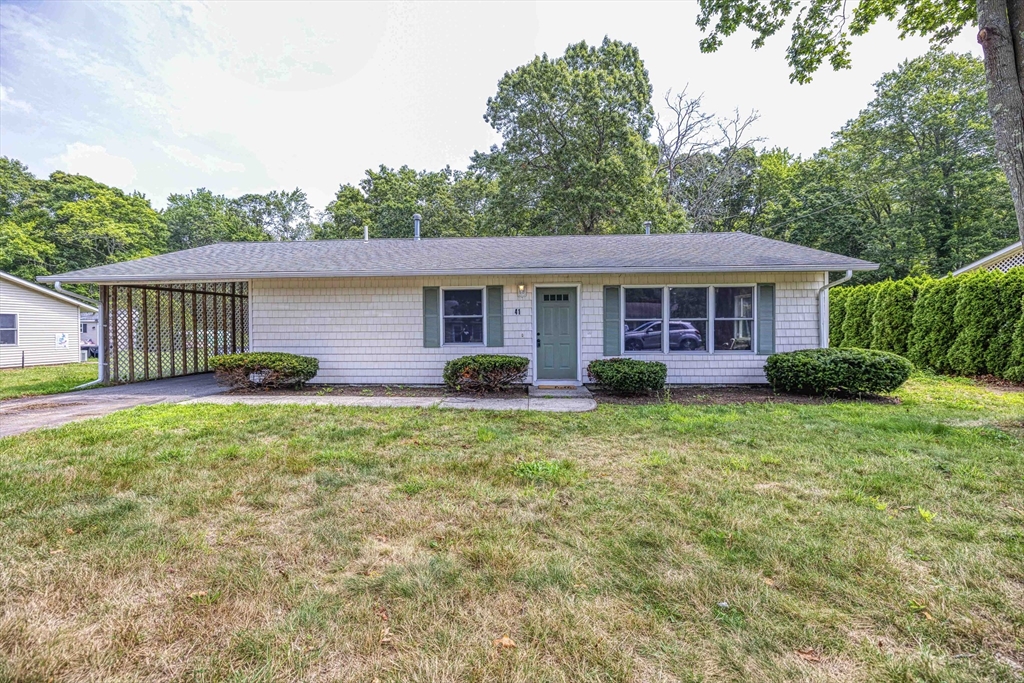 41 Missile Loop Swansea, MA 02777 - Photo 15 of 22