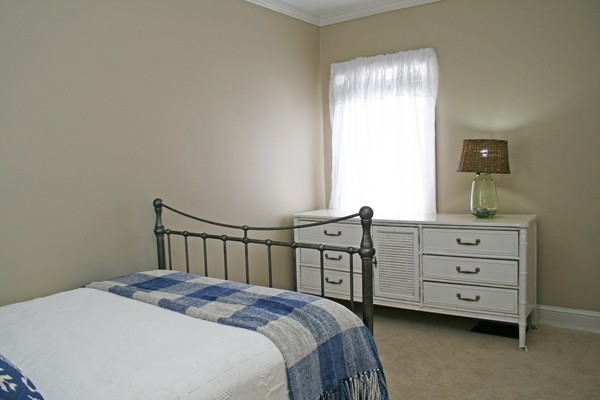 10 Ridgefield Road Wayland, MA 01778 - Photo 17 of 24 Gallery Image 17
