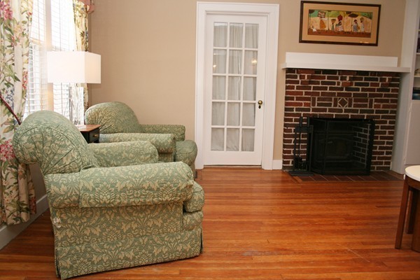 10 Ridgefield Road Wayland, MA 01778 - Photo 3 of 24 Gallery Image 3