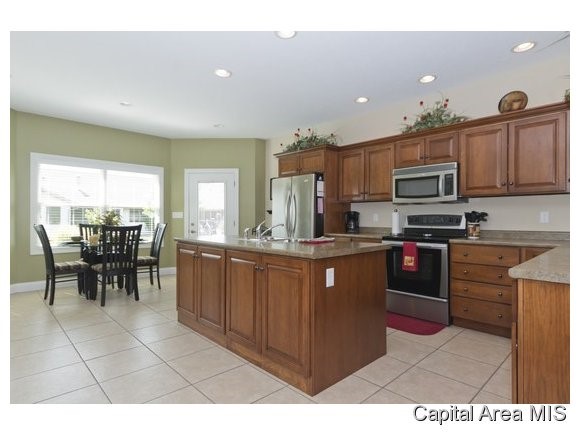 7305 Preston Drive Springfield, IL 62711 - Photo 6 of 22 Gallery Image 6