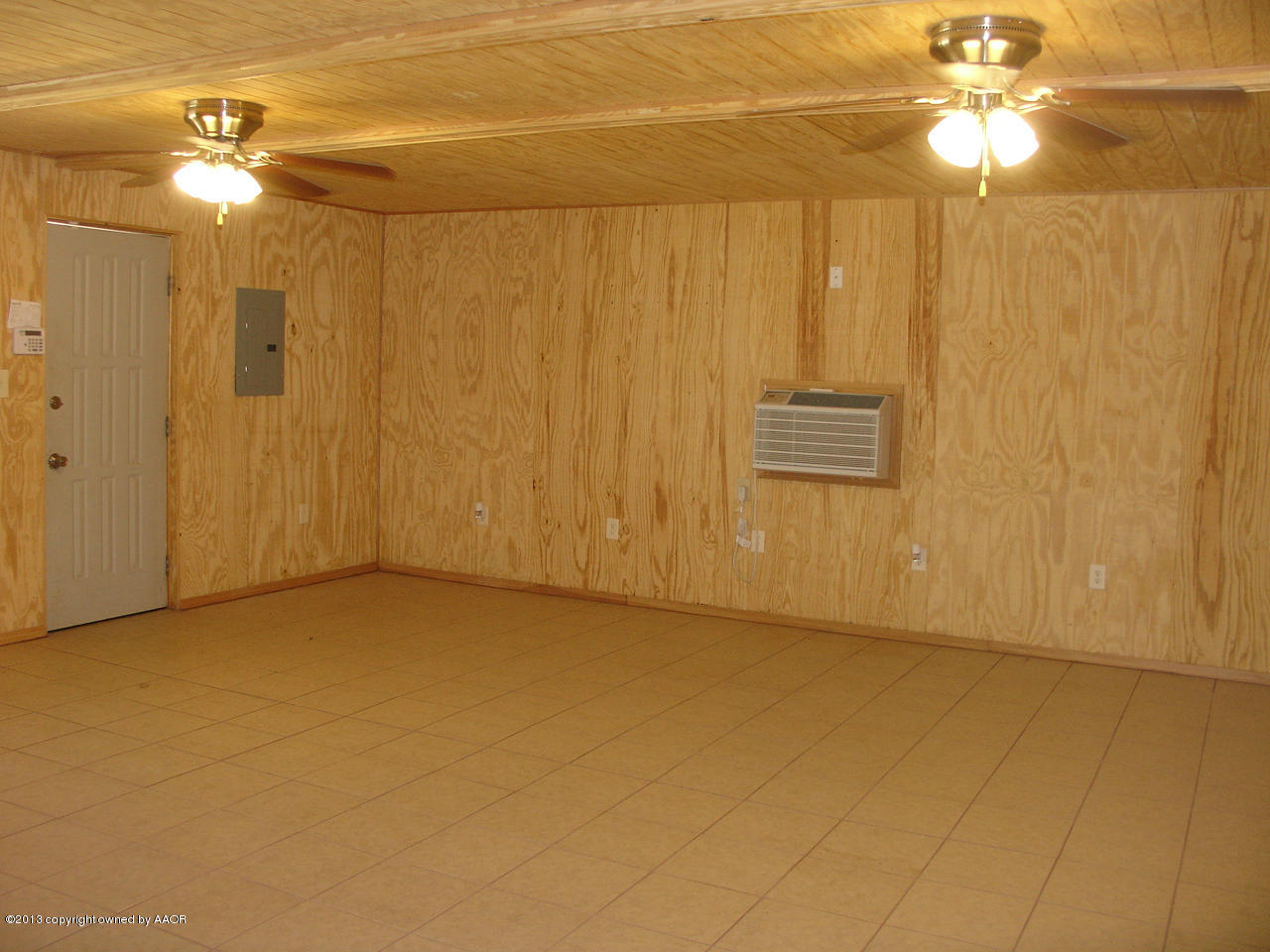 1830 Girl Scout Road Amarillo, TX 79124 - Photo 17 of 20 Inside barn 1