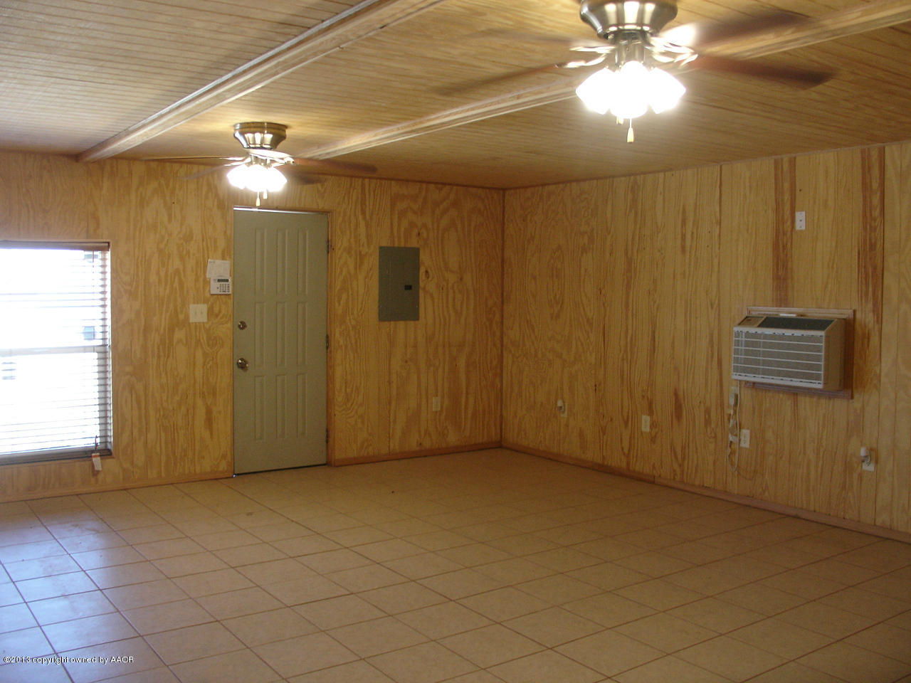 1830 Girl Scout Road Amarillo, TX 79124 - Photo 18 of 20 Inside barn 2