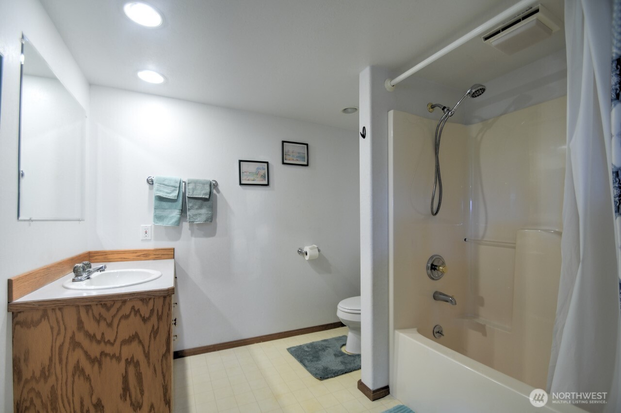 77 Rue Creek Road Raymond, WA 98577 - Photo 24 of 29