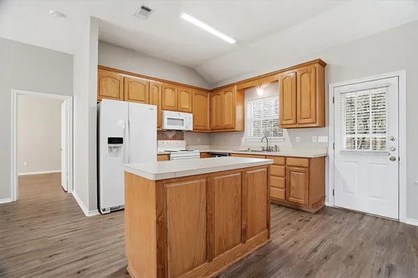 $1,795 | 1208 Caballo Way, Granbury, TX 76048