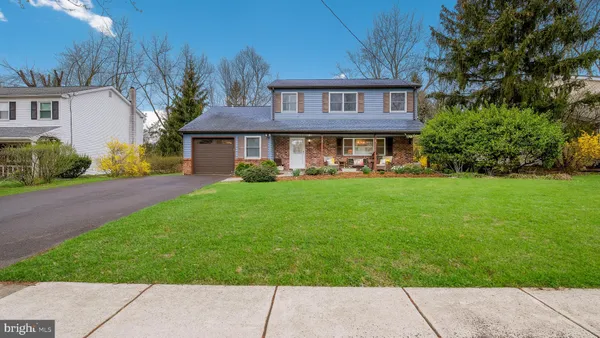 $575,000 | 7 Broadale Court, Doylestown, PA 18901