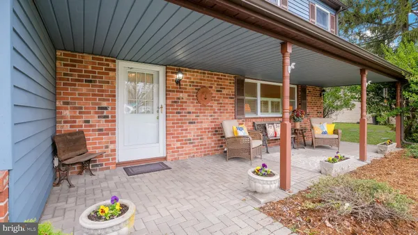 $575,000 | 7 Broadale Court, Doylestown, PA 18901