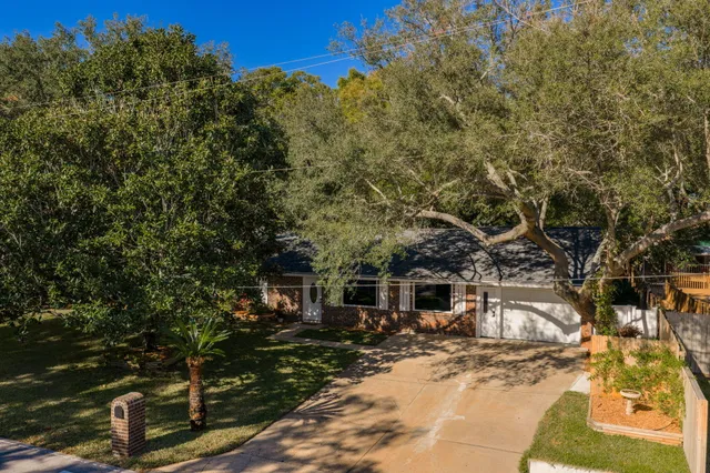a view of a house with a big yard