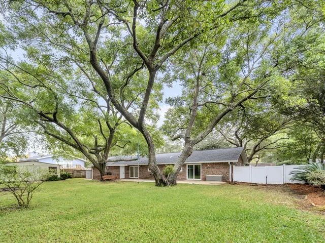 $630,000 | 425 Stahlman Avenue, Destin, FL 32541