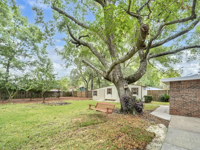 $630,000 | 425 Stahlman Avenue, Destin, FL 32541