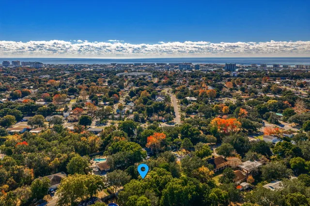 $630,000 | 425 Stahlman Avenue, Destin, FL 32541