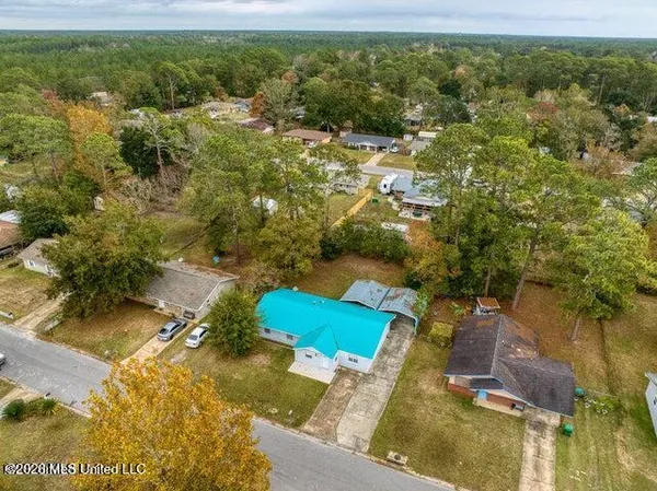 $1,600 | 6616 Columbus Circle, Ocean Springs, MS 39564