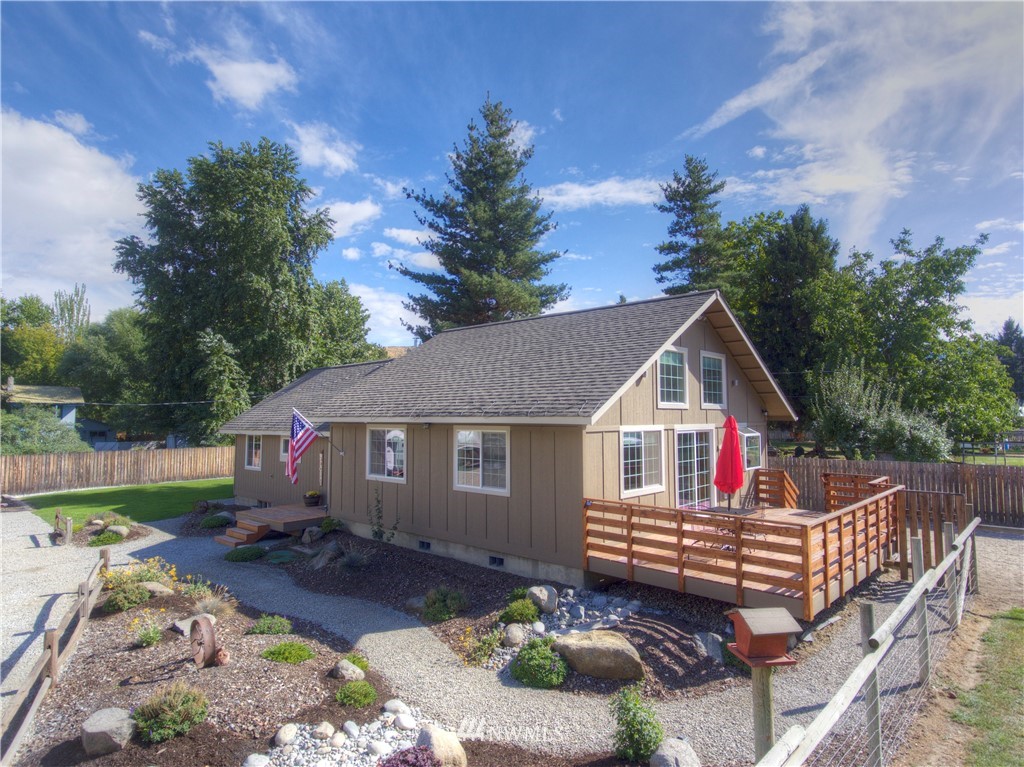 5146 Regan Road Cashmere, WA 98815 - Photo 1 of 19 Gallery Image 1