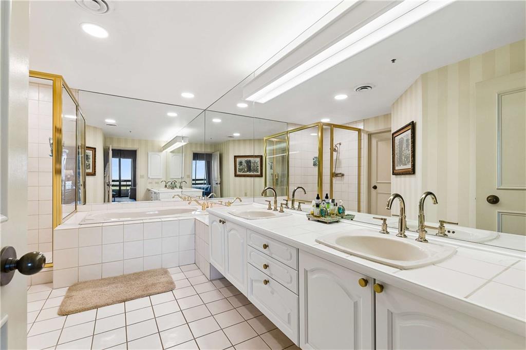2660 Peachtree Road Northwest, Unit 32B Atlanta, GA 30305 - Photo 19 of 48