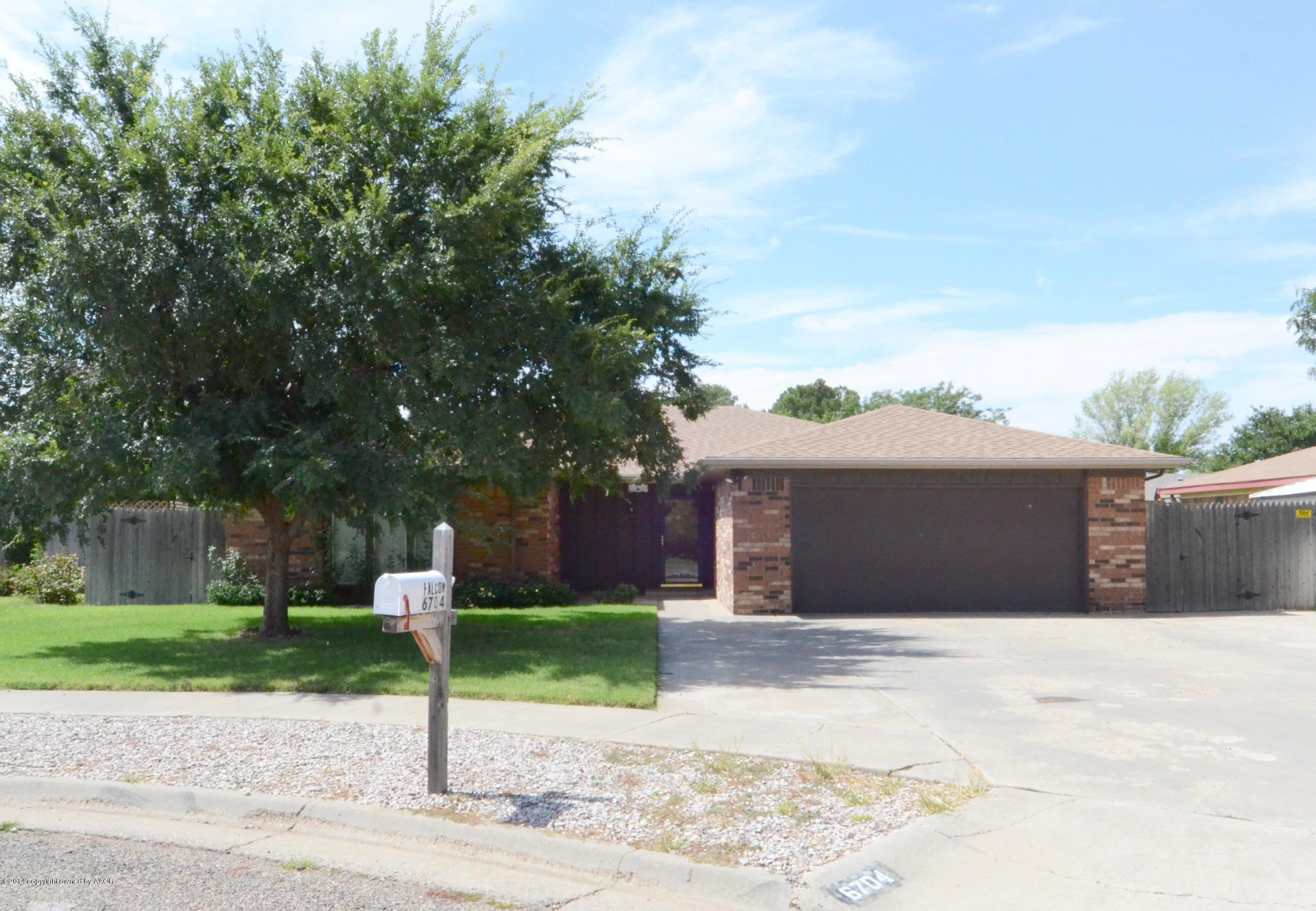 6704 Falcon Road Amarillo, TX 79109 - Photo 2 of 21 Front