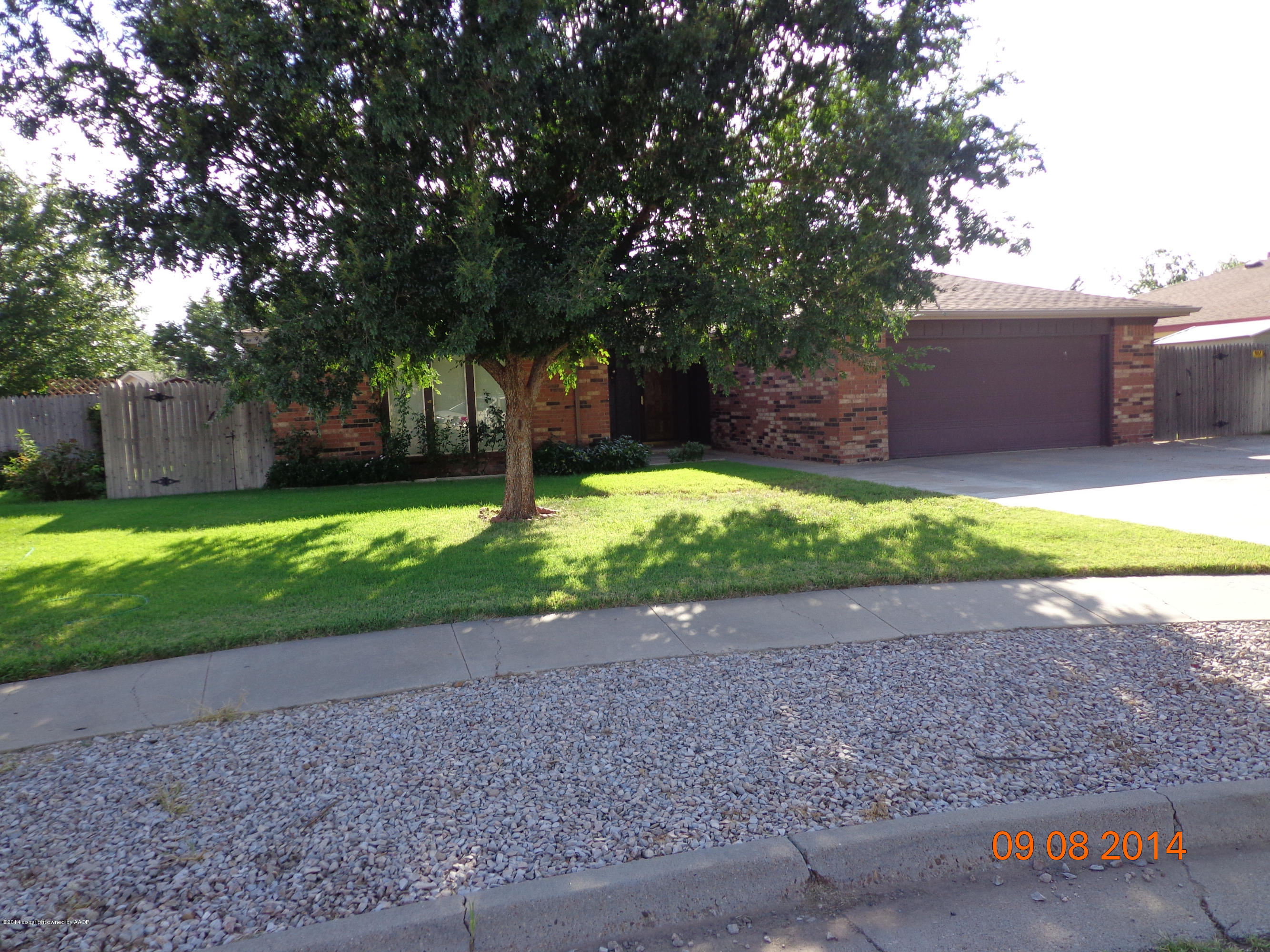 6704 Falcon Road Amarillo, TX 79109 - Photo 3 of 21 DSC00520