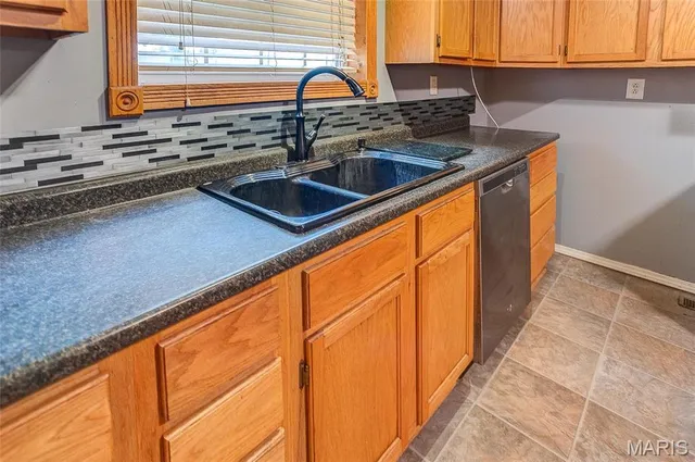 $168,000 | 101 South Grace Street, Marissa, IL 62257