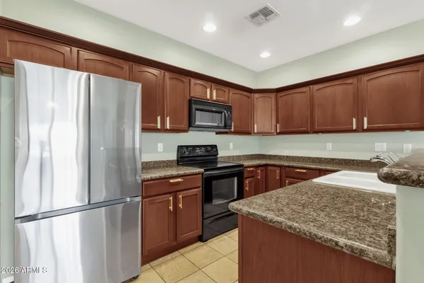 $292,000 | 12050 North Panorama Drive, Unit 106, Fountain Hills, AZ 85268