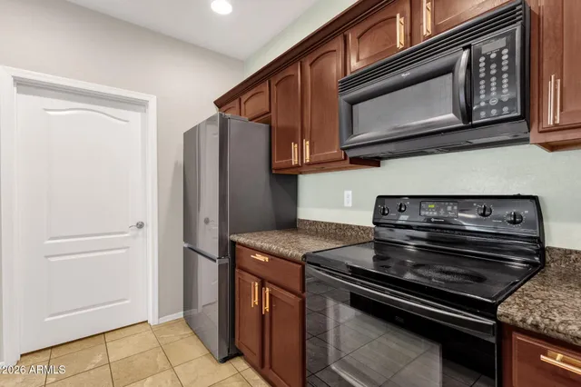 $319,000 | 12050 North Panorama Drive, Unit 106, Fountain Hills, AZ 85268