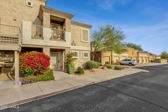 $319,000 | 12050 North Panorama Drive, Unit 106, Fountain Hills, AZ 85268