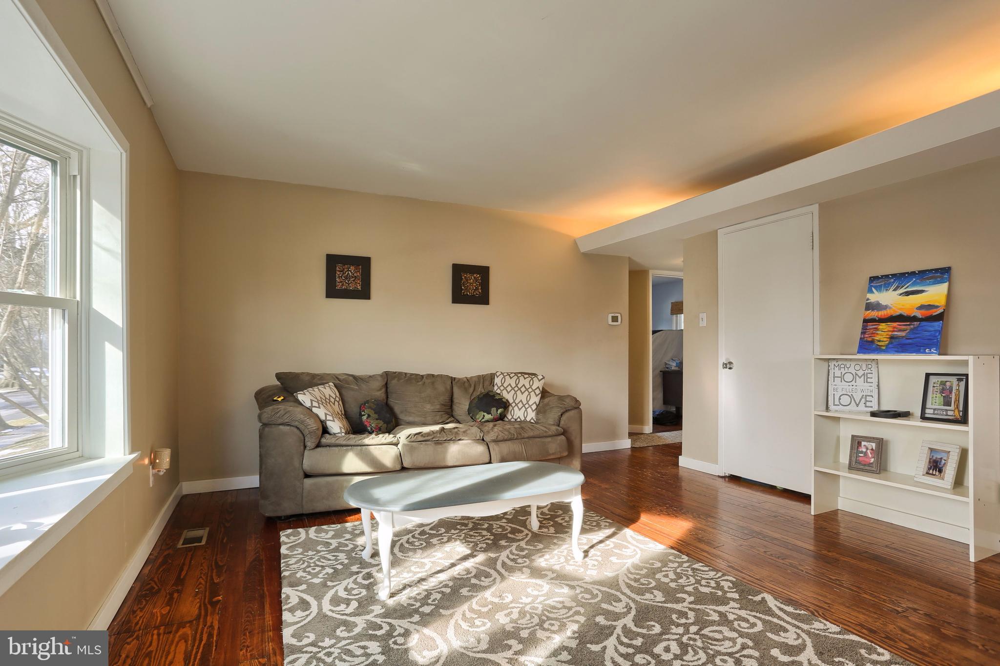 1621 Robin Road Lebanon, PA 17042 - Photo 2 of 17 Gallery Image 2