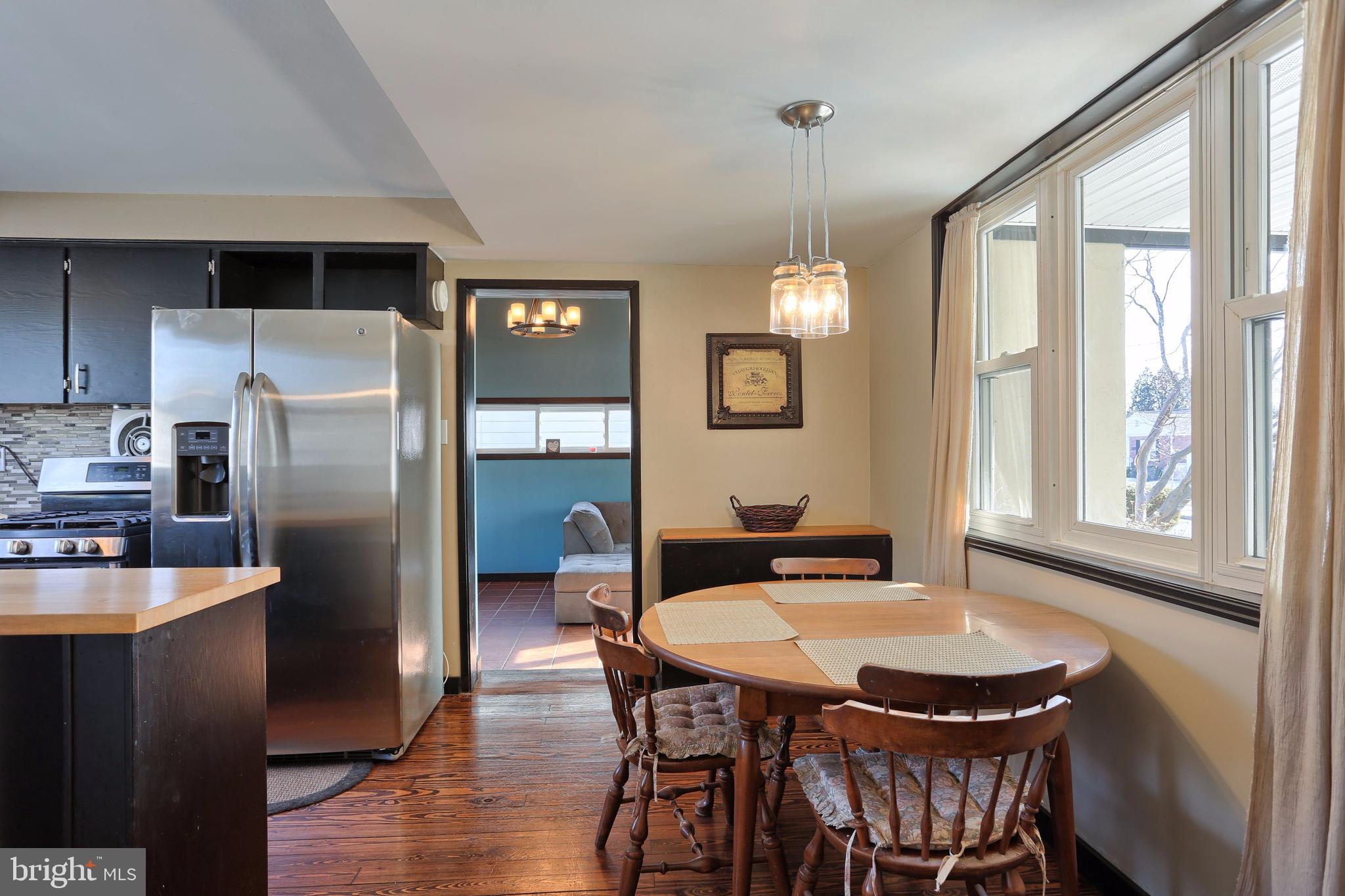 1621 Robin Road Lebanon, PA 17042 - Photo 4 of 17 Gallery Image 4