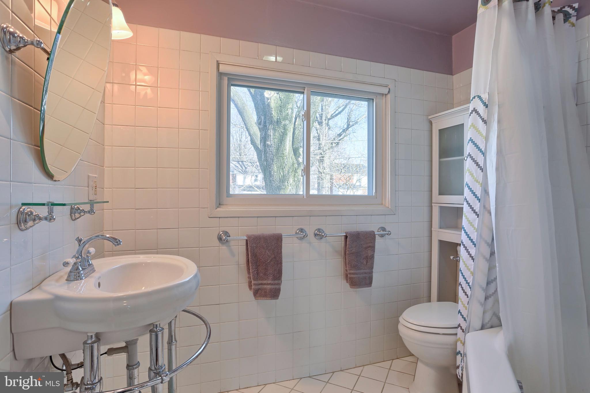 1621 Robin Road Lebanon, PA 17042 - Photo 10 of 17 Gallery Image 10