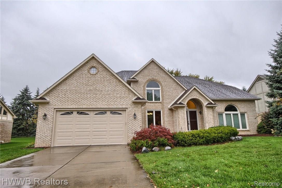 19013 Van Road Livonia, MI 48152 - Photo 1 of 34 1.jpg