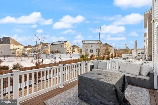 a view of a backyard of the house
