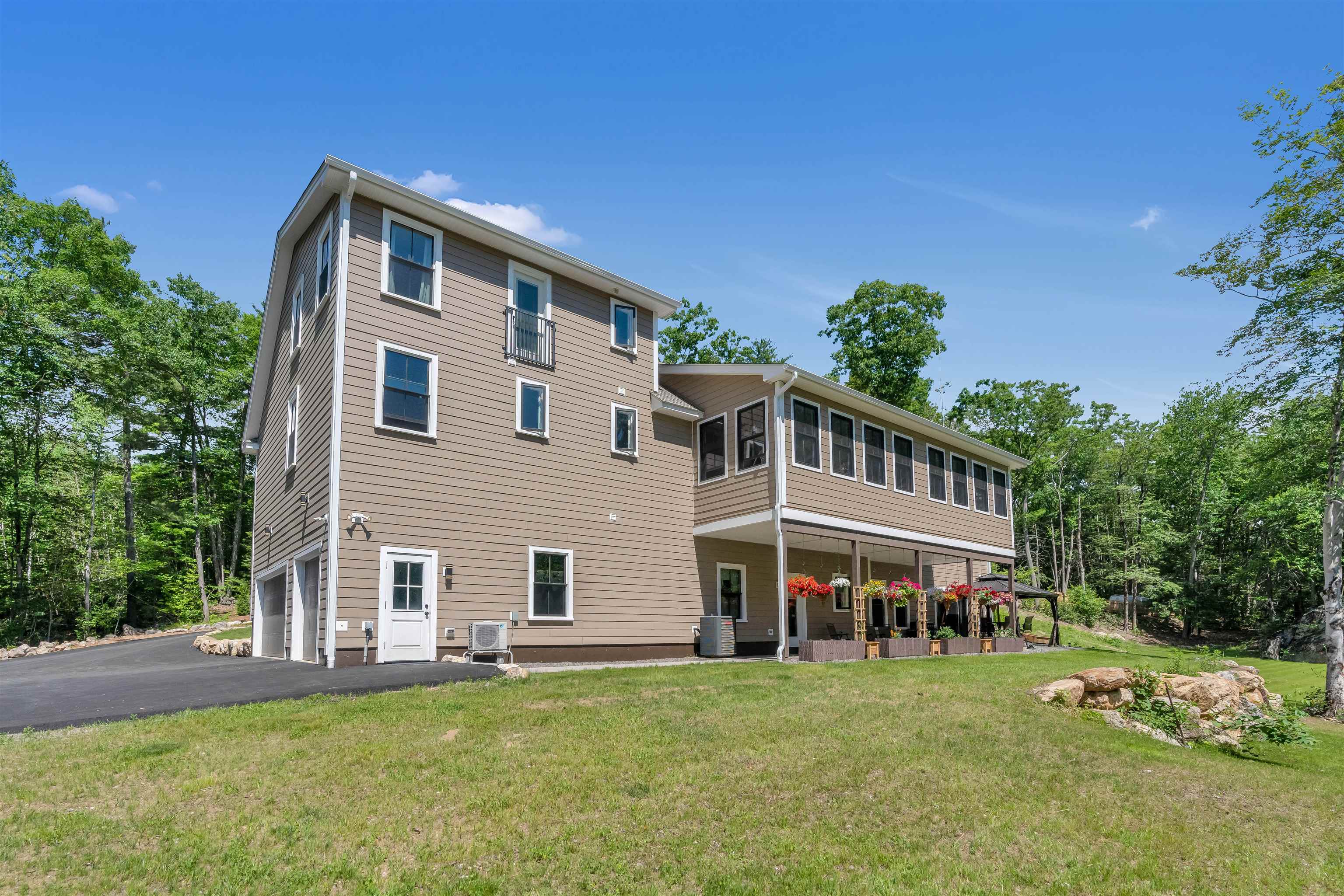 67 Cooper Road Barrington, NH 03825 - Photo 3 of 60