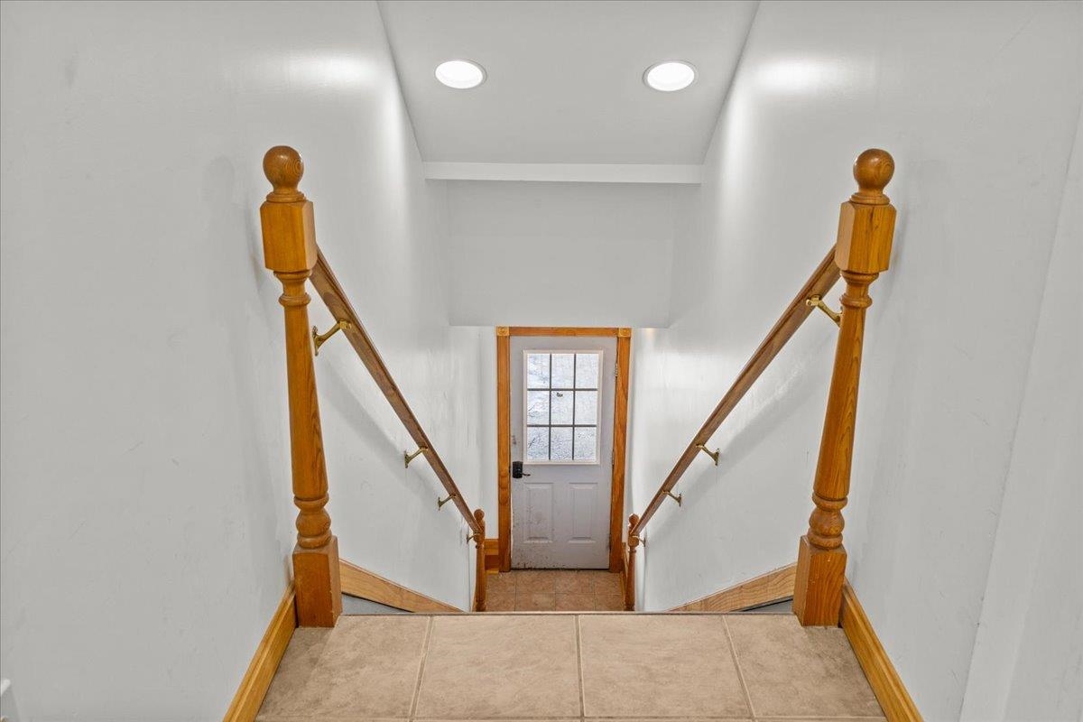 112 Main Street, Unit 7 Stowe, VT 05672 - Photo 4 of 39