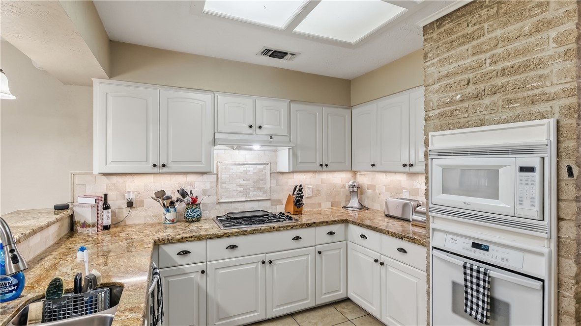 3901 Oak Bend Drive Bryan, TX 77802 - Photo 15 of 30