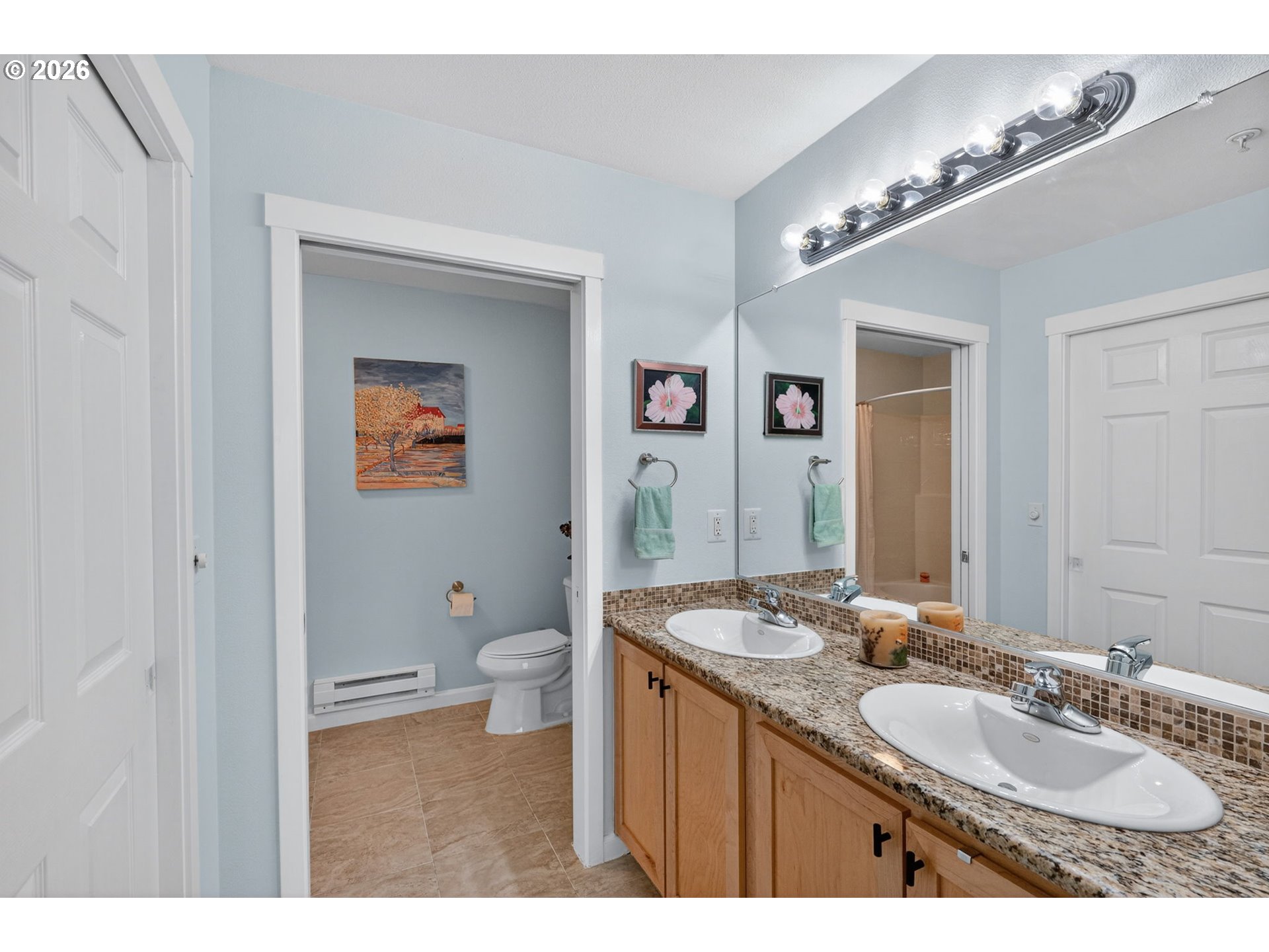 14810 Southwest Sandhill Loop, Unit 101 Beaverton, OR 97007 - Photo 27 of 45 En Suite Bathroom