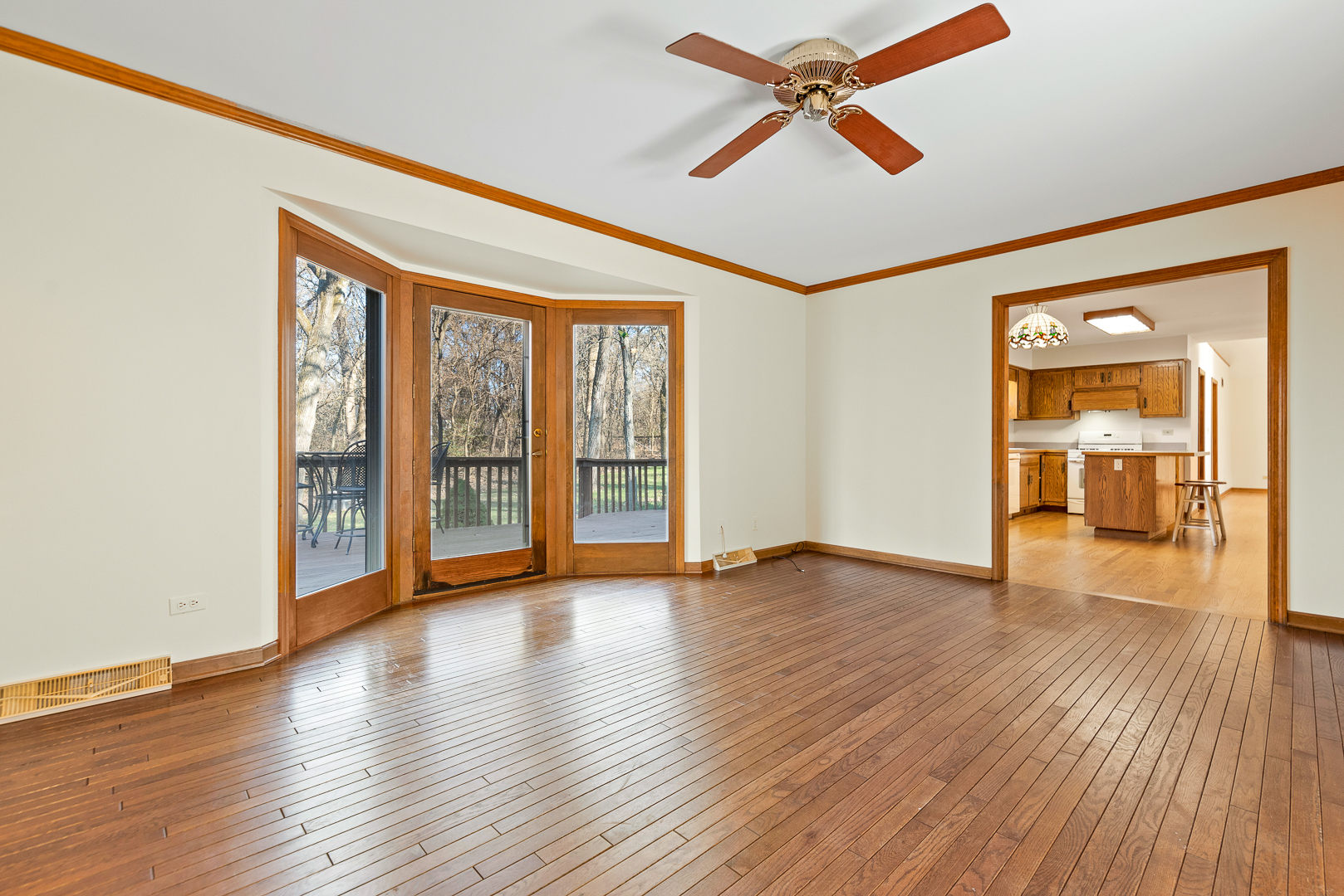 6N433 Old Homestead Road St. Charles, IL 60175 - Photo 3 of 30