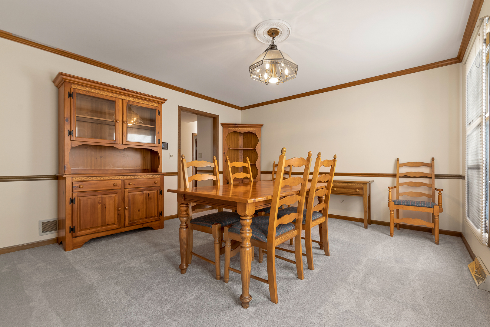 6N433 Old Homestead Road St. Charles, IL 60175 - Photo 10 of 30