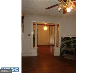 738 Wynnewood Road Philadelphia, PA 19151 - Photo 2 of 7 Living Room