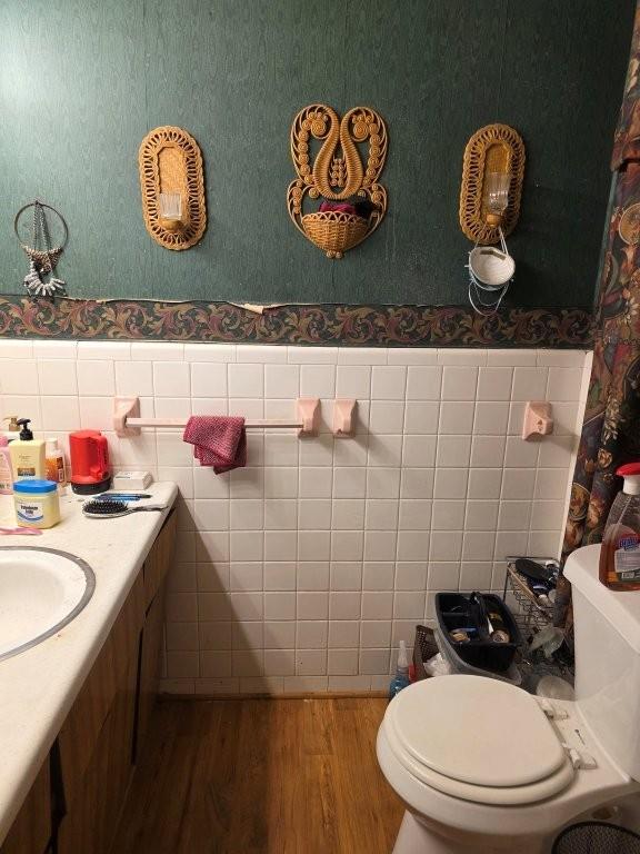 1882 Glen Echo Drive Decatur, GA 30032 - Photo 14 of 24 a bathroom with a sink mirror and toilet