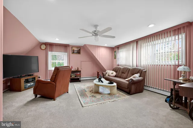 $569,900 | 1125 Boxwood Road, Jenkintown, PA 19046