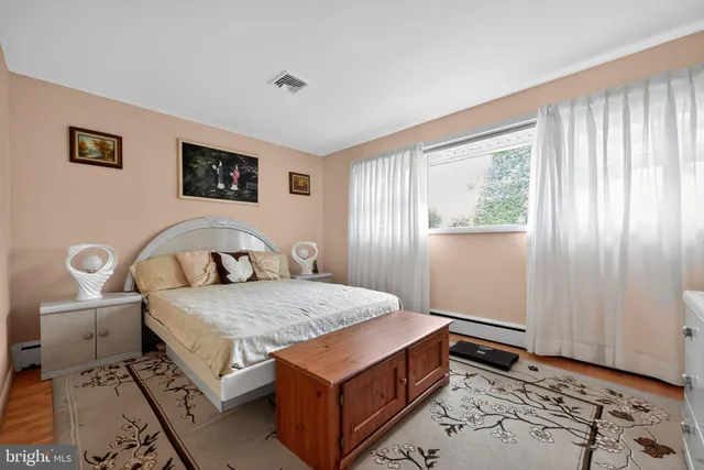 $569,900 | 1125 Boxwood Road, Jenkintown, PA 19046