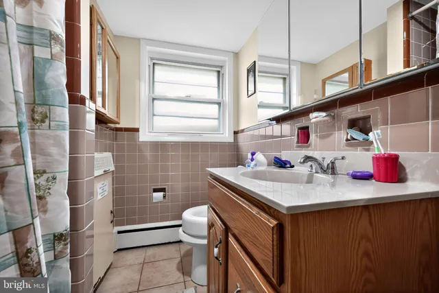 $569,900 | 1125 Boxwood Road, Jenkintown, PA 19046