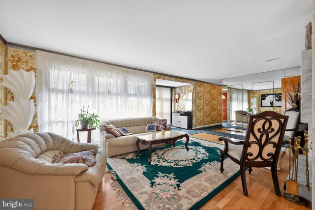 $569,900 | 1125 Boxwood Road, Jenkintown, PA 19046