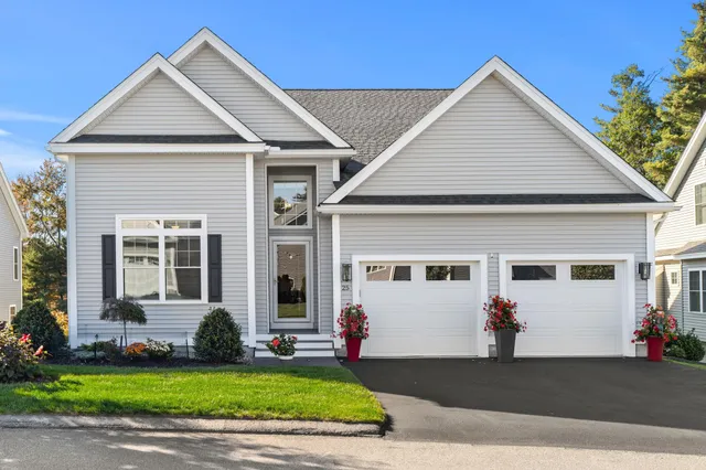 $875,000 | 25 Dogwood Road, Salem, NH 03079