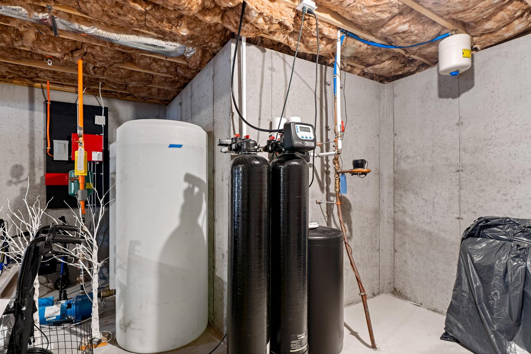 25 Dogwood Road Salem, NH 03079 - Photo 33 of 42